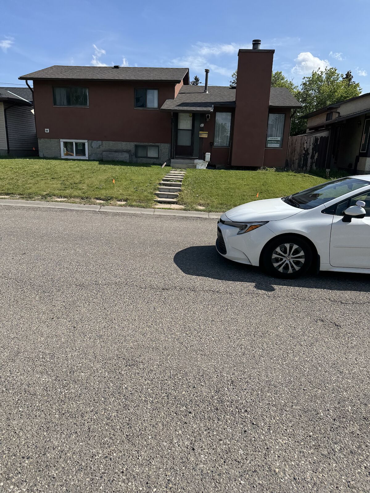 Calgary 5 bedrooms House for rent. Property photo: 643190-1