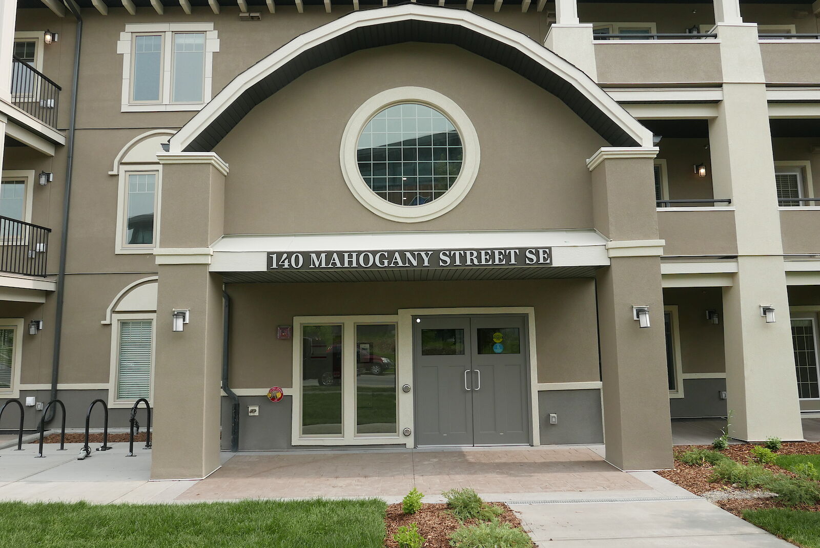 Calgary 1 bedroom Condo Unit for rent. Property photo: 643419-1