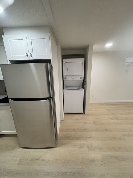 Calgary 2 + Den bedrooms Duplex for rent. Property photo: 643905-3