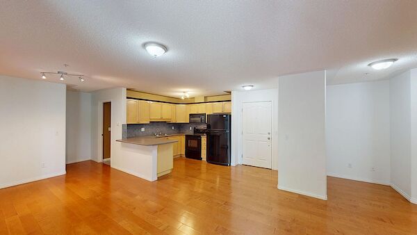 Calgary 2 bedrooms Condo Unit for rent. Property photo: 644322-2