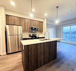 Top-Floor 1 Bed | Fibre Ready | Deck w/ Gas Hookup | Parking + Locker |
