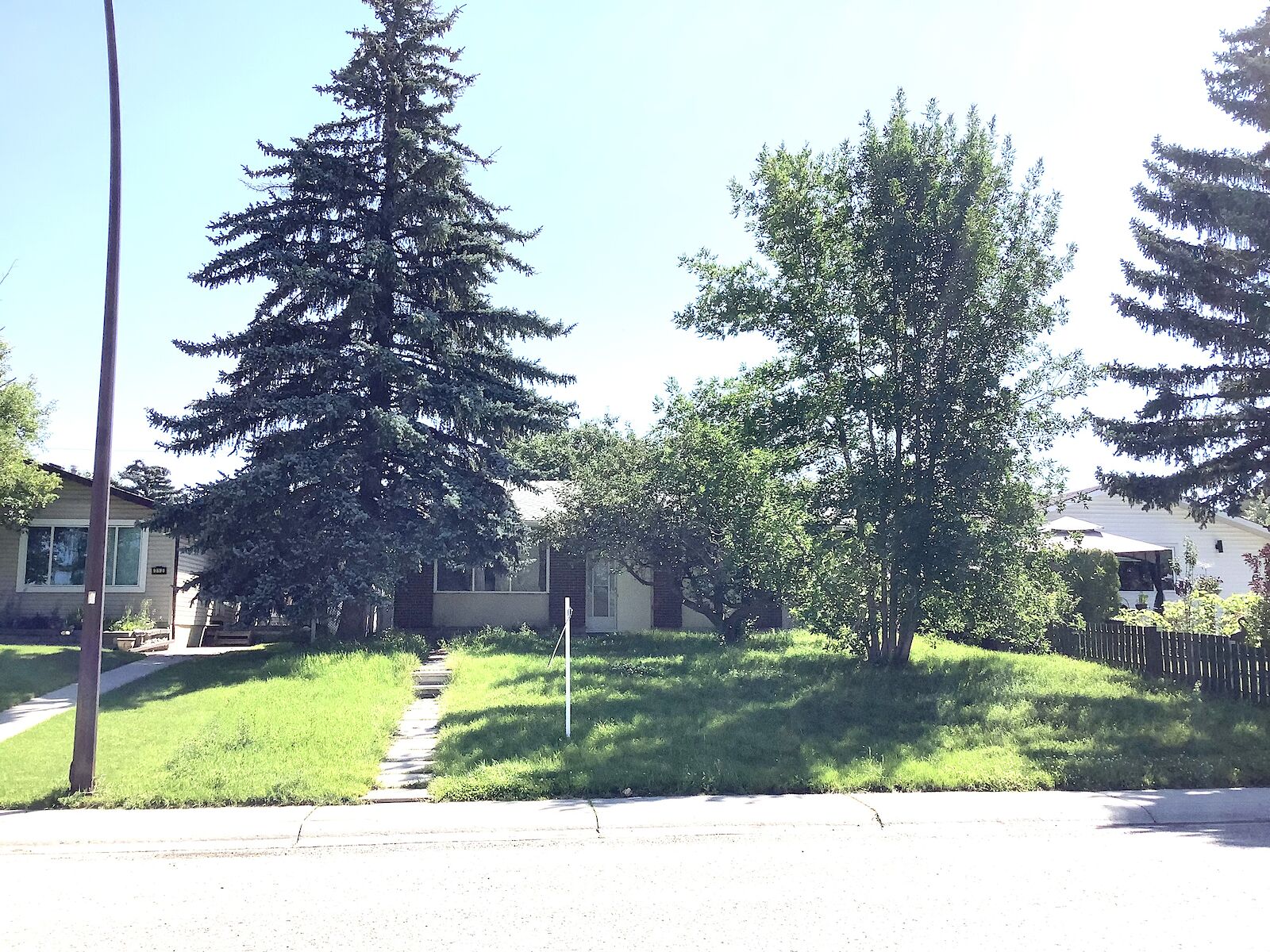 Calgary 3 bedrooms House for rent. Property photo: 644922-1