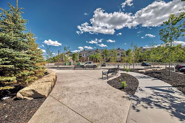 Calgary 2 bedrooms Condo Unit for rent. Property photo: 646342-2
