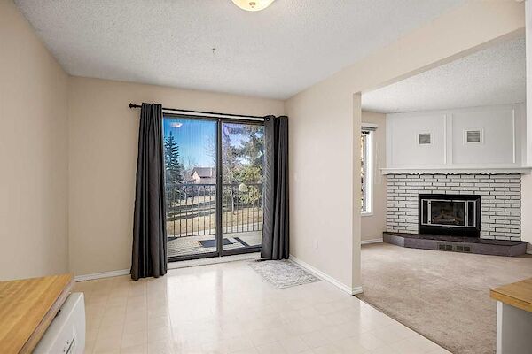 Calgary 3 bedrooms House for rent. Property photo: 646758-2