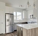 Stunning 2 Bed | 2.5 Bath Townhome in Belmont
