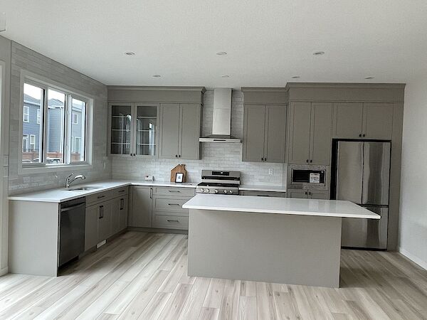 Calgary 4 bedrooms House for rent. Property photo: 647223-3