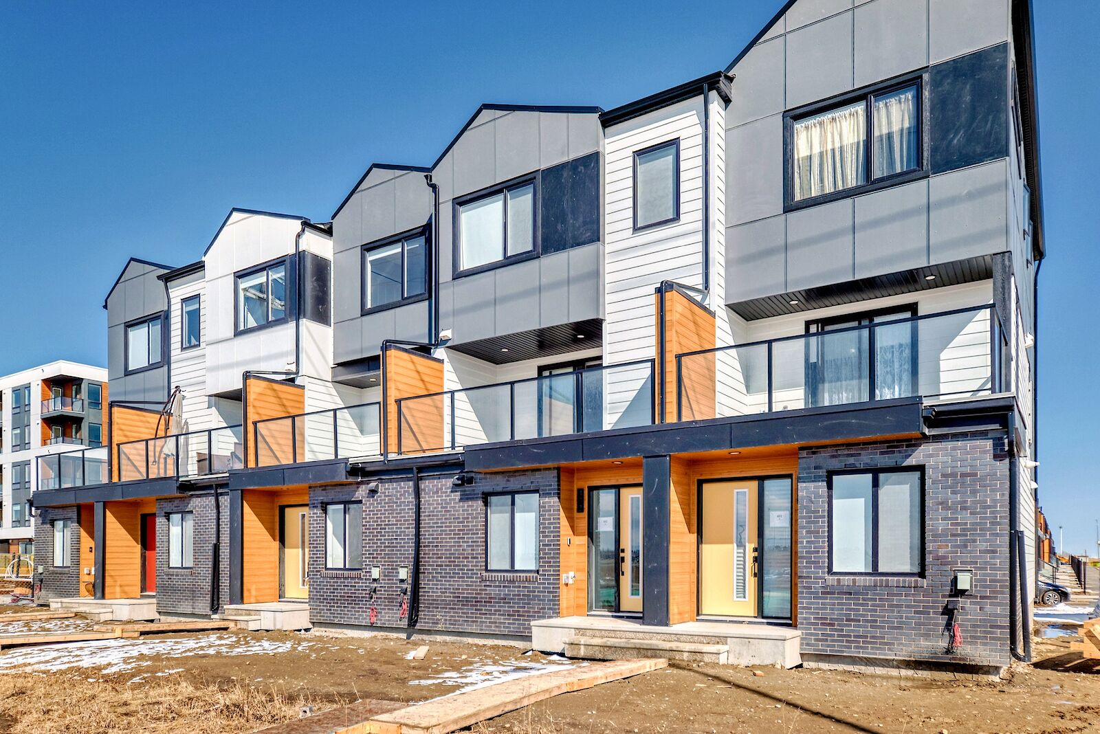 Calgary 2 + Den bedrooms Townhouse for rent. Property photo: 647328-1