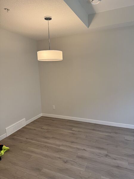 Calgary 2 bedrooms Townhouse for rent. Property photo: 647602-2