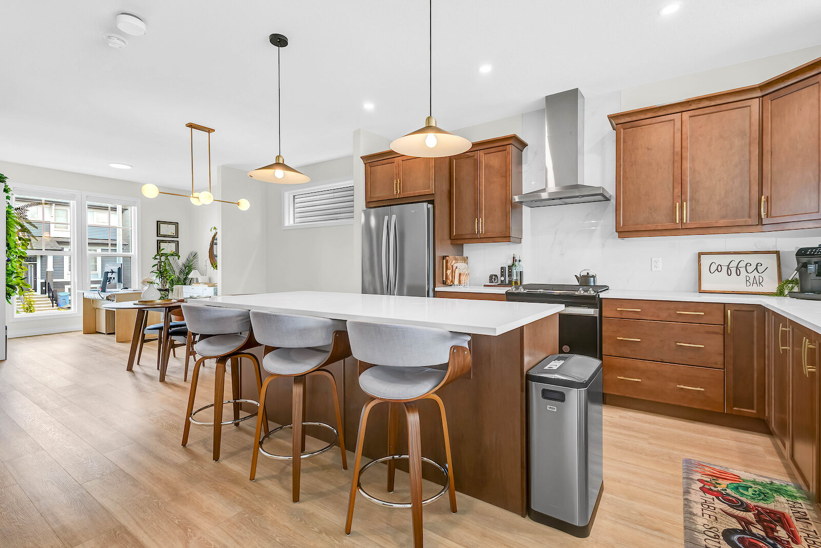 Calgary 3 + Den bedrooms House for rent. Property photo: 647719-1