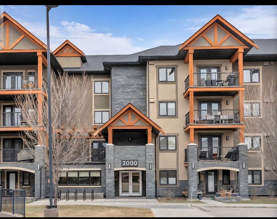 Calgary 2 bedrooms Condo Unit for rent. Property photo: 647741-1