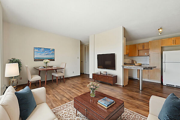Calgary 1 bedrooms Apartment for rent. Property photo: 647791-2