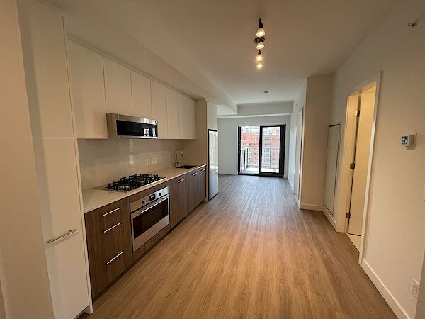 Calgary 1 + Den bedrooms Condo Unit for rent. Property photo: 648303-3