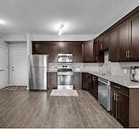 3 Bedroom Condo, walkable to Genesis and LRT station