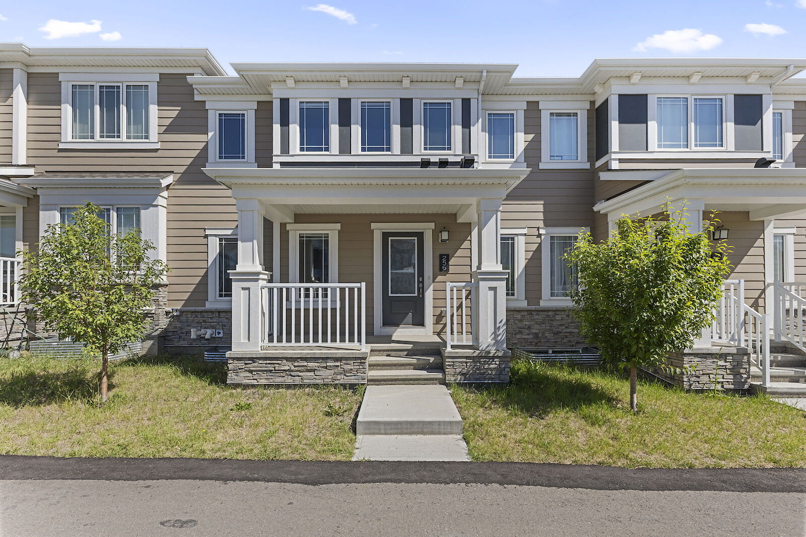 Calgary 3 bedrooms Townhouse for rent. Property photo: 649630-1
