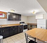 Spacious 2 Bedroom Basement Suite in Thorncliffe