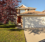 Gorgeous 3-BR House with Walkout Basement – Patterson Hill