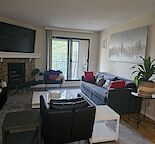 Clean and Cozy bedroom for rent in a 2 bedroom shared bathroom Condo..