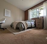 Bright bedroom next to dalhousie station
