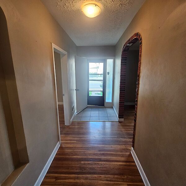 Calgary 3 bedrooms Main Floor for rent. Property photo: 651865-2