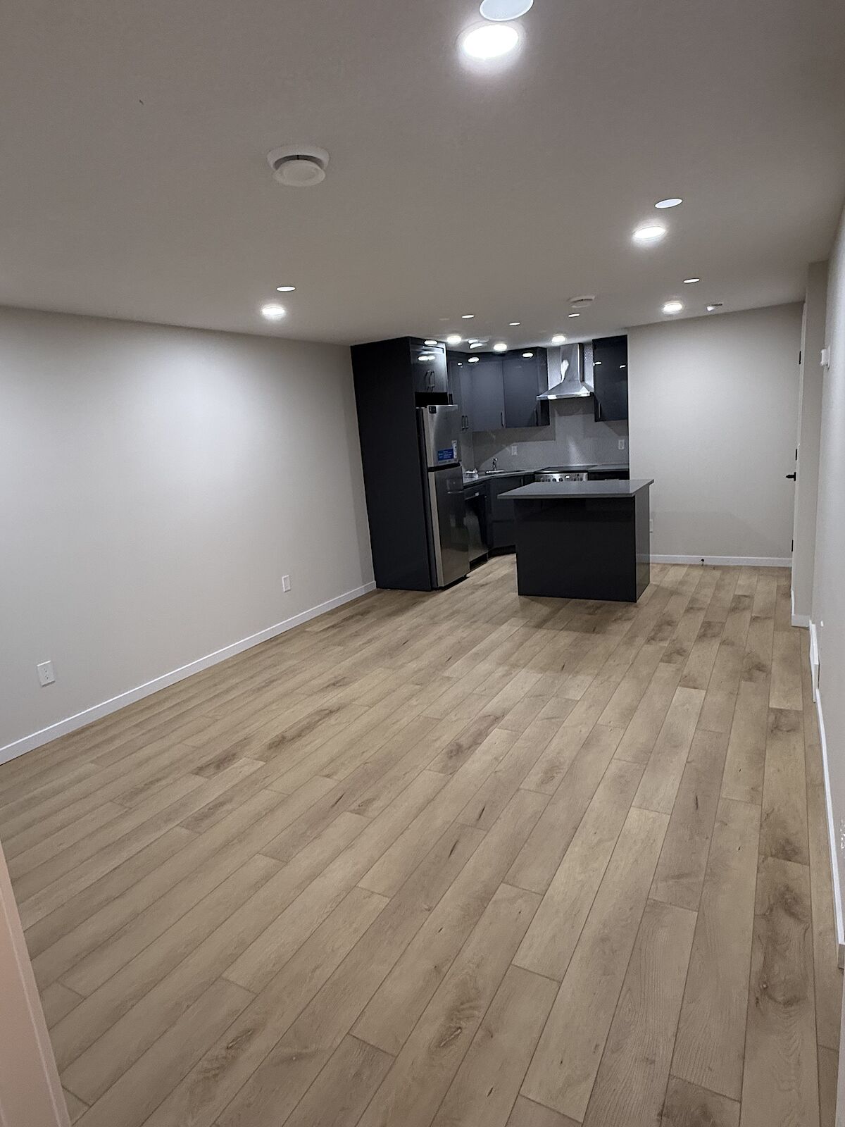 Calgary 1 bedroom Basement for rent. Property photo: 652027-1