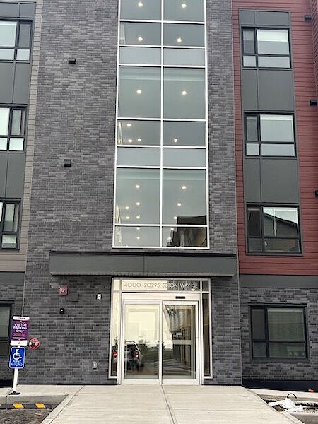 Calgary 2 bedrooms Condo Unit for rent. Property photo: 652084-2