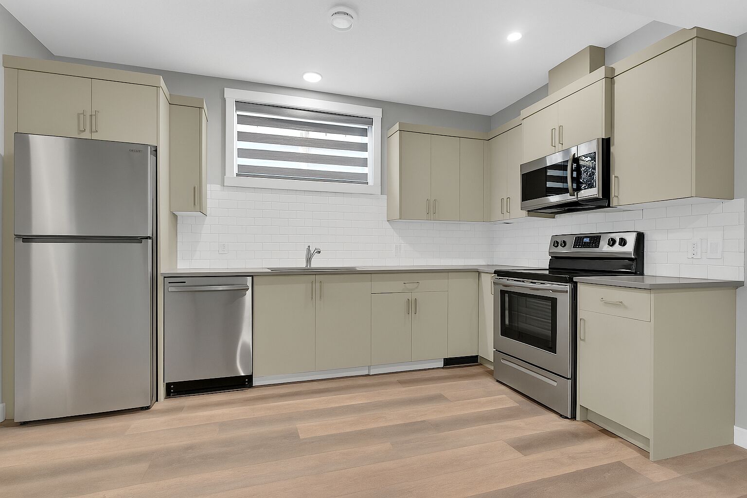 Calgary 2 bedrooms Basement for rent. Property photo: 653190-1