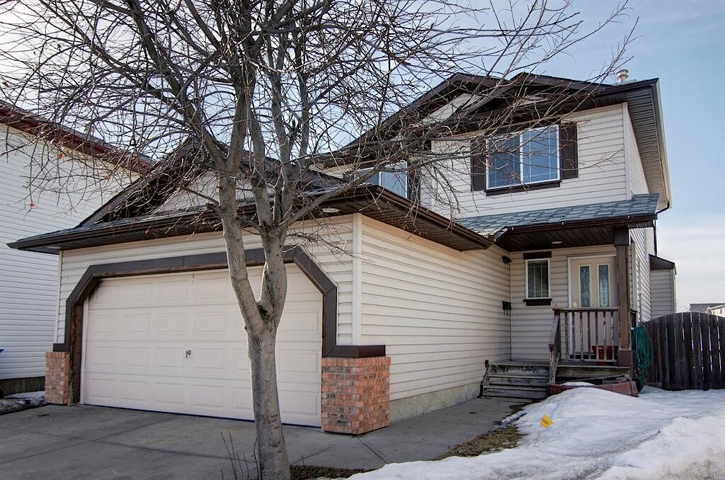 Calgary 4 bedrooms House for rent. Property photo: 653597-1