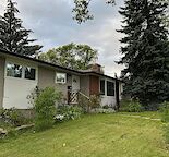 Charming bungalow in Brentwood