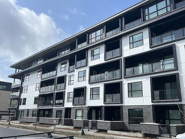 Calgary 1 bedroom Condo Unit for rent. Property photo: 654875-2