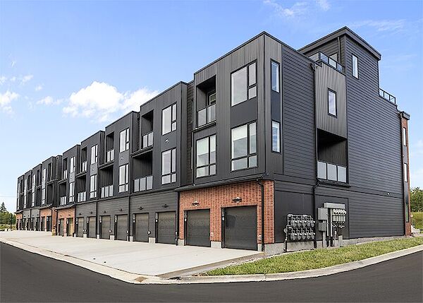 St. Albert 2 bedrooms Townhouse for rent. Property photo: 655025-2