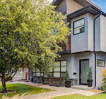Elegant Modern Duplex - Backyard for Pets - Prime Location Near Downtown