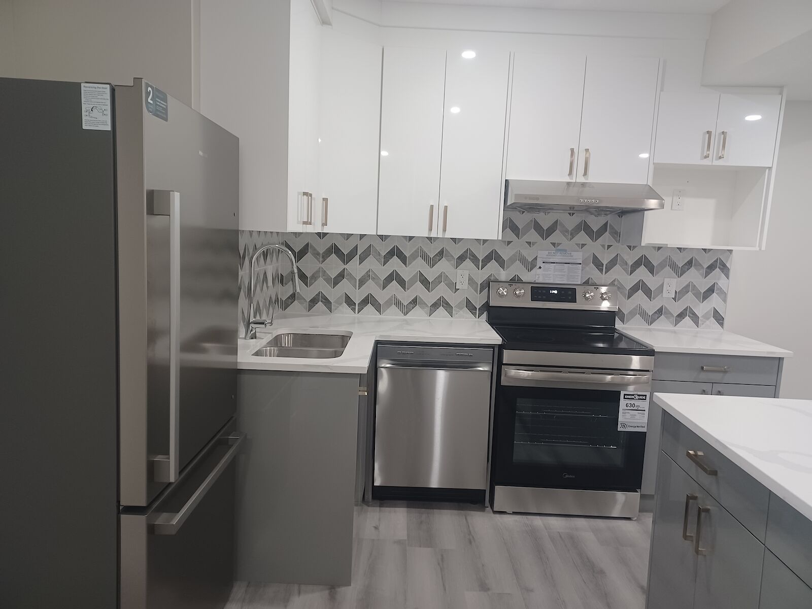 Calgary 2 bedrooms Basement for rent. Property photo: 656271-1