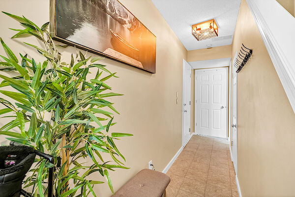 Calgary 2 + Den bedrooms Townhouse for rent. Property photo: 656448-3
