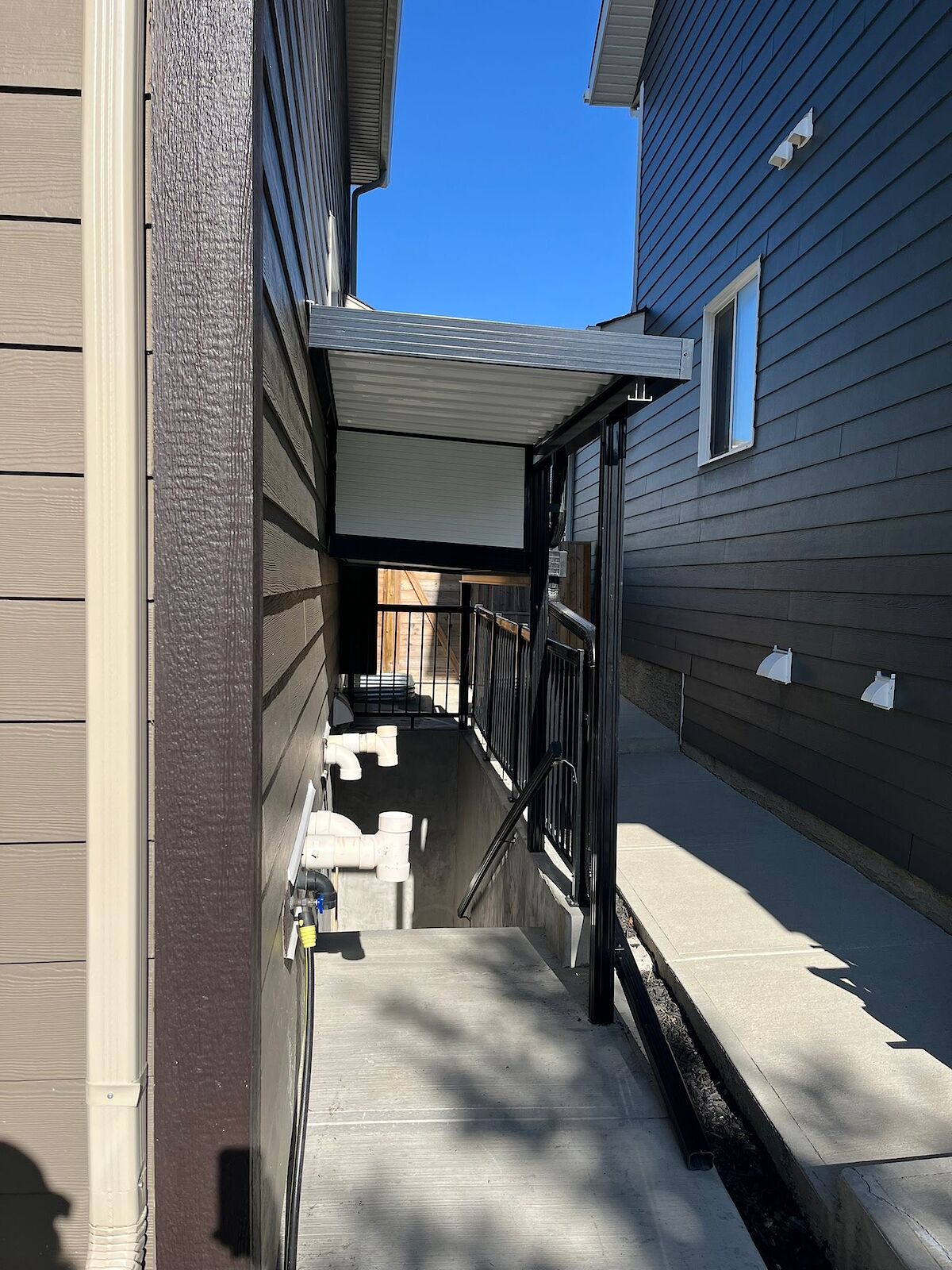Calgary 1 + Den bedrooms Basement for rent. Property photo: 658421-1