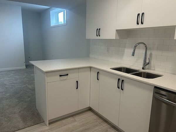Calgary 2 bedrooms Basement for rent. Property photo: 658445-2
