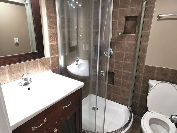 Calgary 1 bedroom Basement for rent. Property photo: 658583-3