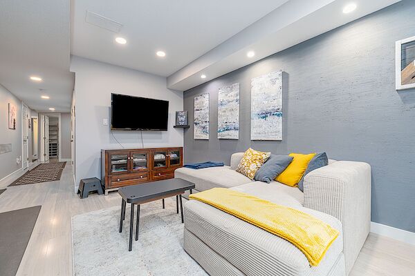 Edmonton 2 bedrooms Basement for rent. Property photo: 660050-3