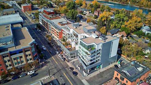 Furnished Inglewood Penthouse - 2 Bed/2 Bath with Parking (2)