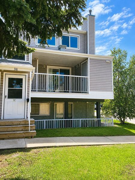 Beautifully 2-Bedroom Townhouse in Ermineskin