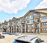 Cozy 2 bedroom unit, near shopping