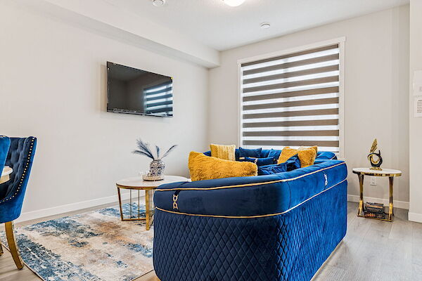 Calgary 2 + Den bedrooms House for rent. Property photo: 662372-3