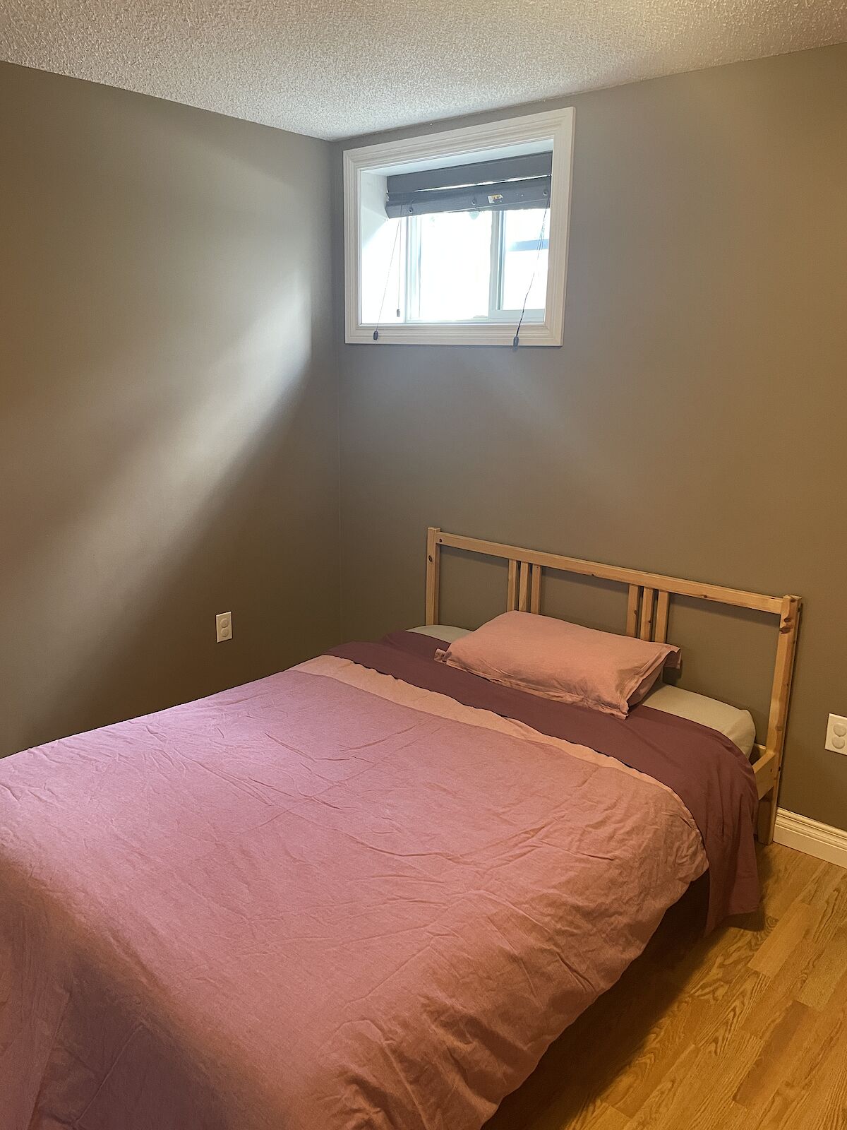Calgary 1 bedroom Room For Rent for rent. Property photo: 662855-1
