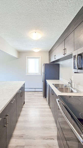 Calgary 2 bedrooms Condo Unit for rent. Property photo: 663268-3