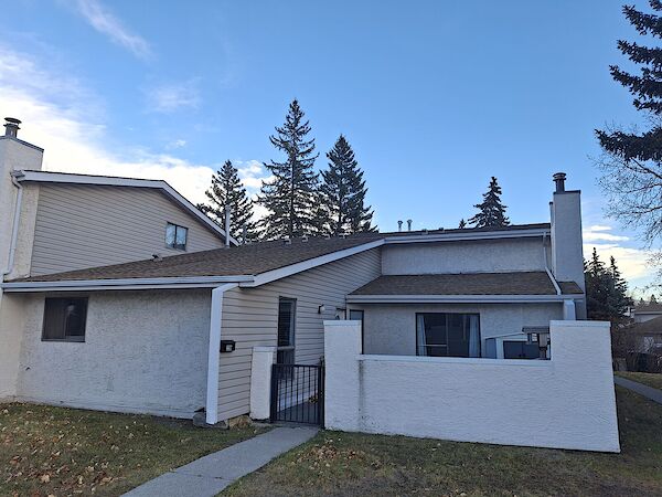 Bungalow townhouse