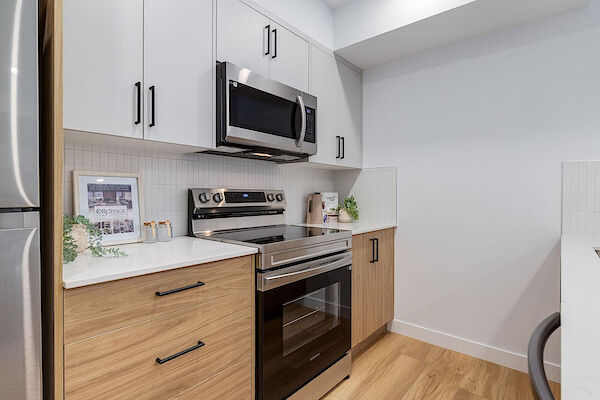 Calgary 2 bedrooms Townhouse for rent. Property photo: 663782-2
