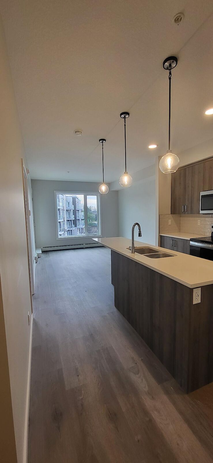 Calgary 2 bedrooms Condo Unit for rent. Property photo: 663970-1