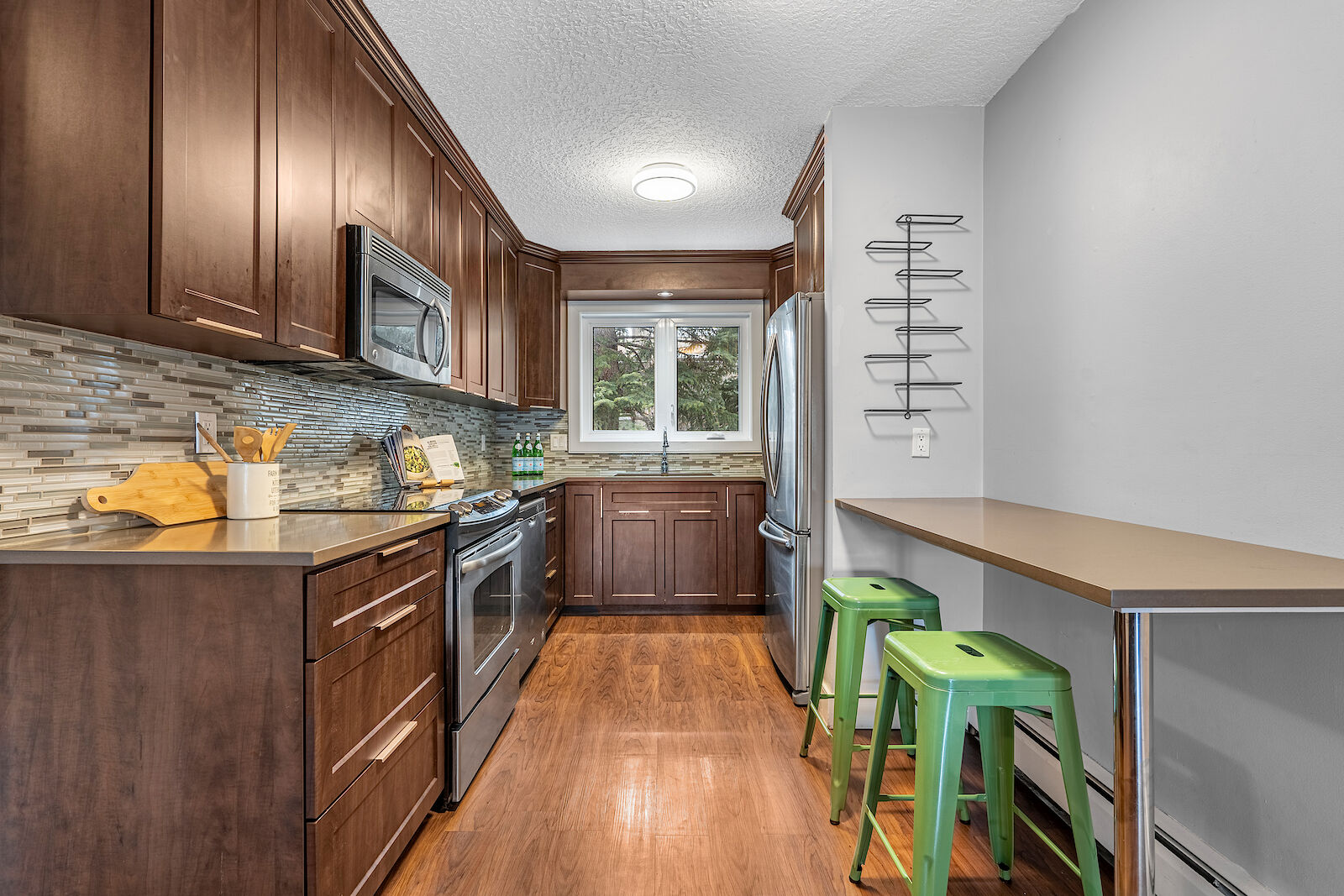 Calgary 2 bedrooms Townhouse for rent. Property photo: 66428-1