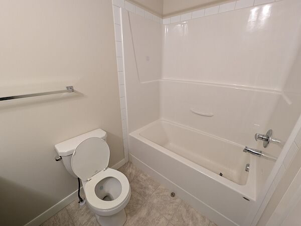 Calgary 1 bedroom Room For Rent for rent. Property photo: 664578-3