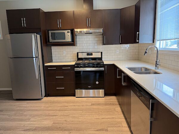 Calgary 1 bedroom Condo Unit for rent. Property photo: 664864-2