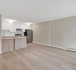Renovated Spacious Luxury, Prime Location